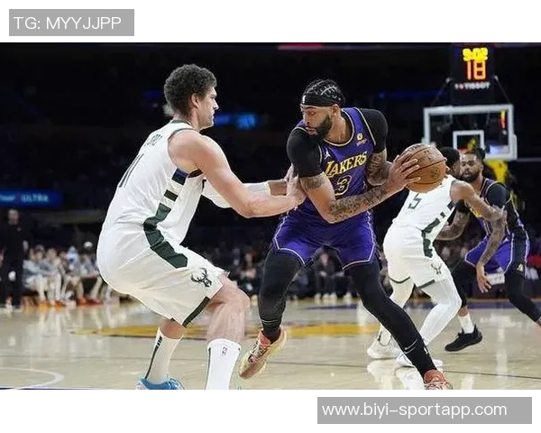 布泽尔儿子狂砍30分14板3助3断1帽上半场表现惊艳引发热议